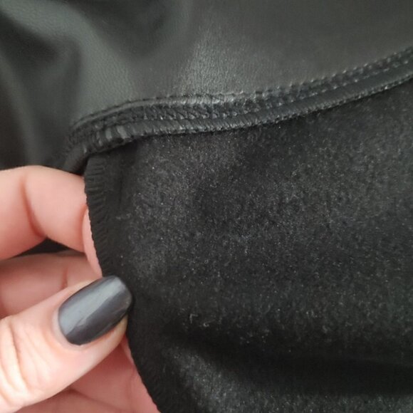 NWT LOVE FIRE Girl's black faux leather leggings - Picture 11 of 12